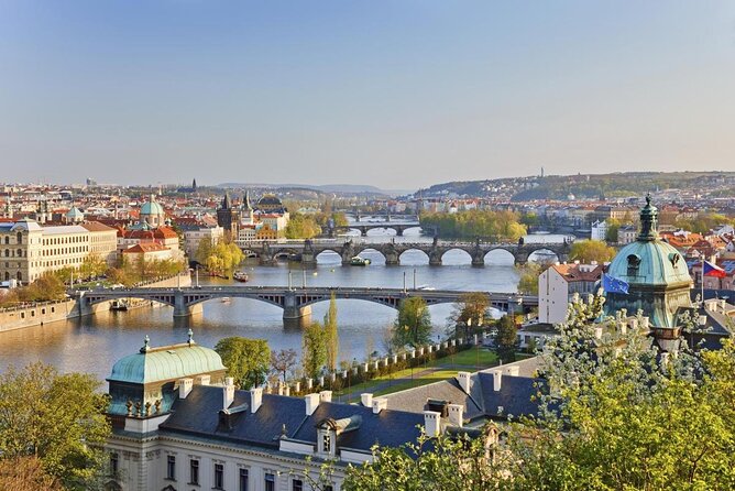 1 hour Prague Panoramic Vltava River sightseeing Cruise - What this Prague boat ride is really like