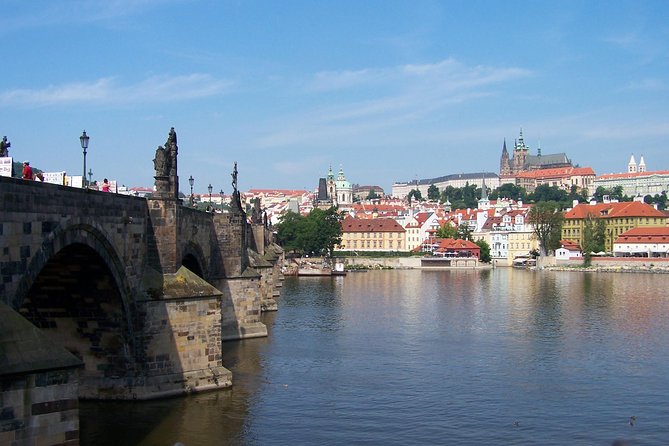 1 hour Prague Panoramic Vltava River sightseeing Cruise - Kampa Island and Prague’s riverfront