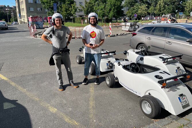 1-Hour Ride Across the Prague in Mini Hot Rod Car - What the one-hour format does well