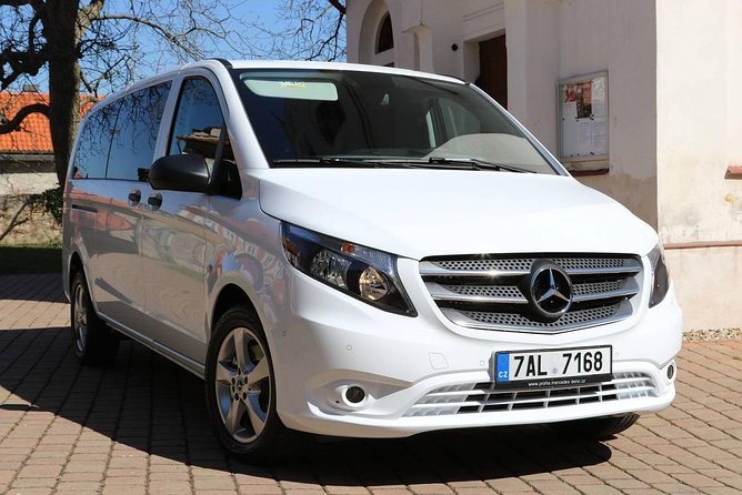 1-way Prague to Vilshofen private transfer - up to 7 passengers - Comfort stops and the reality of a three-hour ride