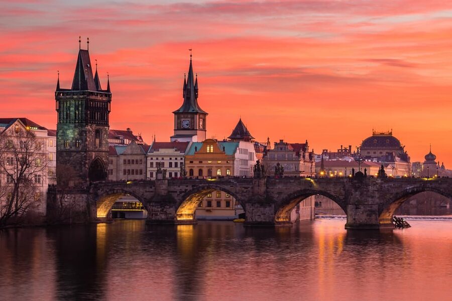 1000 years of history! Evening walking foodie tour - What the $184 price really covers