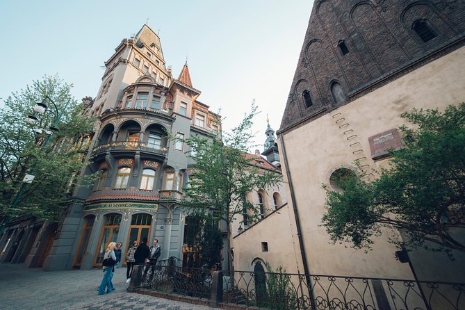 Alchemy and Mysteries of Prague Castle Walking Tour - Prague Castle after dark
