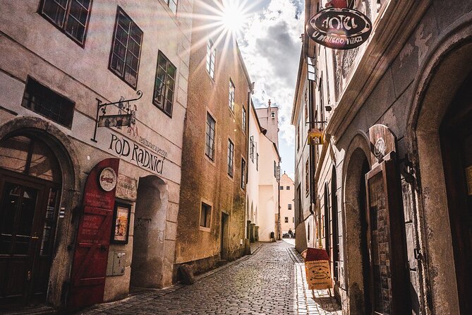 Best of Cesky Krumlov Old Town and Castle Exteriors - Key points to know before booking