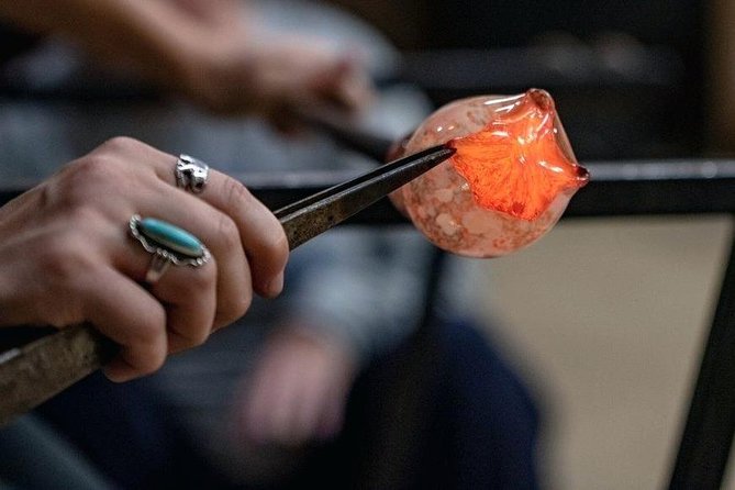 Bohemian Glass blowing in Prague - Meeting the furnace near Prague’s Astronomical Clock