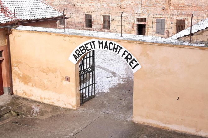 Bus Tour to Terezín from Prague - Meeting in Prague at 8:45 am