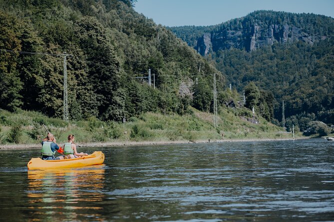 Canoeing on the Elbe river + Bike rental from Děčín to Bad Schandau - Paddling through the Elbe sandstone canyon