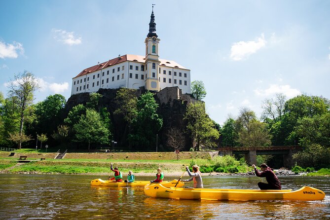 Canoeing on the Elbe river from Děčín to Bad Schandau - The return problem deserves careful planning