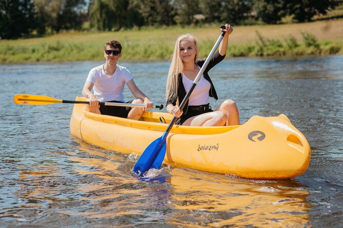 Canoeing on the Elbe river from Děčín to Bad Schandau - The first kilometers: Děčín Chateau and the Shepherd’s Wall
