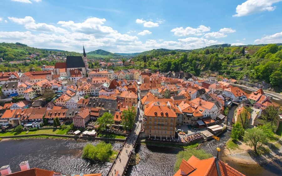 Cesky Krumlov: Insta-Perfect Walk with a Local - What this Cesky Krumlov walk is really designed to do