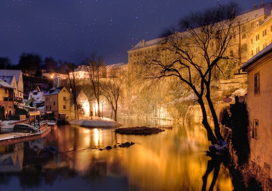 Cesky Krumlov: Private 2-Hour City Walking Tour - Starting in the old town and finding your bearings