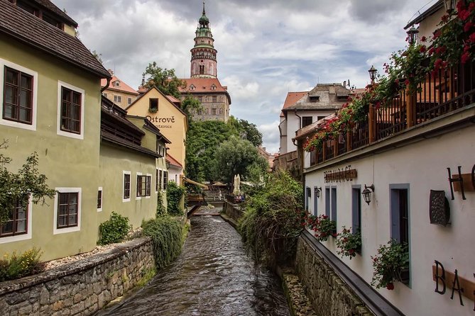 Cesky Krumlov Private day trip from Prague with Lunch and Castle admission - Key things to know before booking