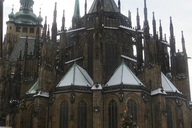 Charles Bridge and Prague Castle Walking Tour - What the Guide Adds to the Experience