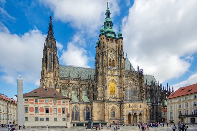 Classic Prague Castle Tour, Strahov Monastery & Castle District - Strahov Monastery and the brewery stop