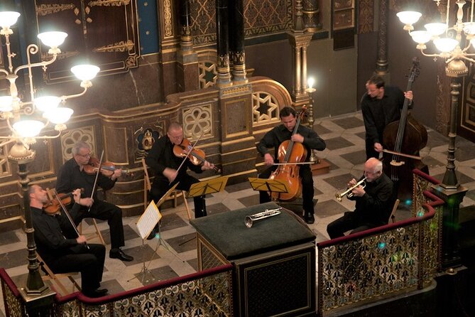 Classical Concert in Spanish Synagogue - The best place in a Jewish Quarter evening