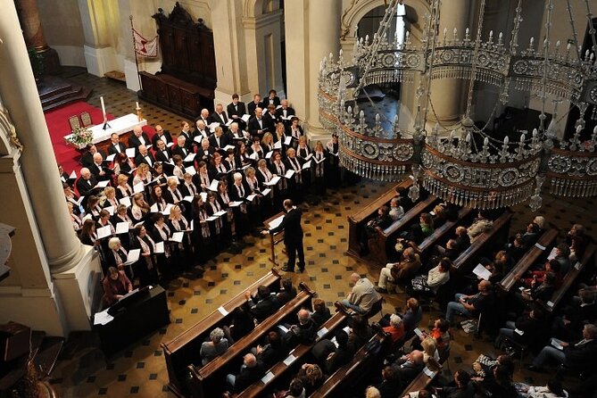 Classical Concert in St. Nicholas Church - St. Nicholas Church gives the concert its character