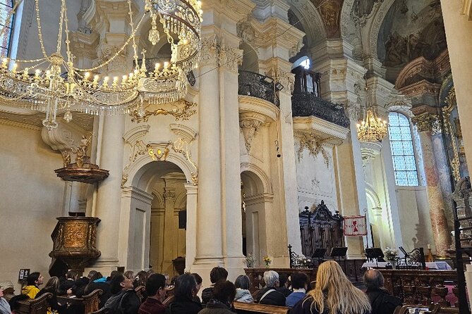 Classical Concert in St. Nicholas Church - Who will enjoy this church concert most