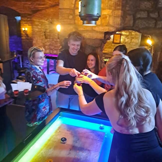 Crew Bar Prague: Open bar, ping pong or shuffleboard game - A quick game night in central Prague