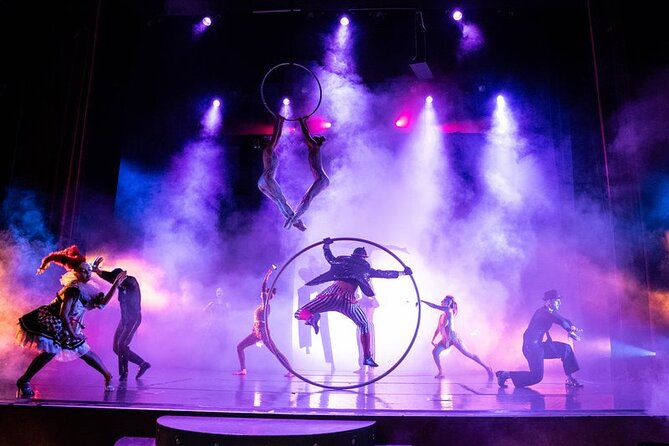Czech Cabaret Show - The live-singing question