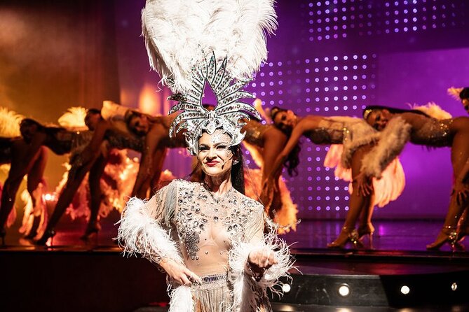 Czech Cabaret Show - What the Czech Cabaret Show actually combines