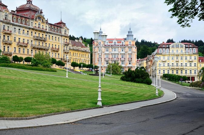 Czech Spas of Karlovy Vary and Marianske Lazne from Prague - The guide can make or break the experience