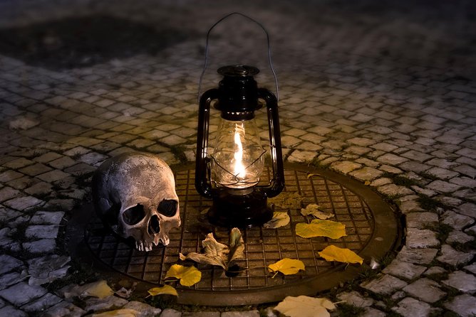 Dark Shadows of the Old Town: A Self-Guided Audio Tour of Prague - Old Town Hall and the heart of the route