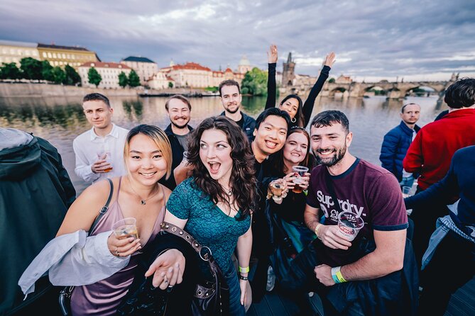 Drunken Monkey Prague Boat Party w/ 2hr Open Bar, DJ & Club Entry - Who will get the most from this night