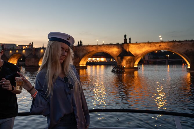Drunken Monkey Prague Boat Party w/ 2hr Open Bar, DJ & Club Entry - Practical advice for a smoother night