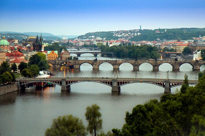 Ebike Prague Tour - Stop 6: David Černý’s Crawling Babies