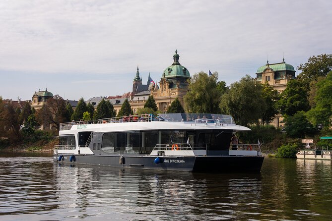 Evening Eco Cruise With a Glass of Prosecco in Bohemia - What comes with the prosecco