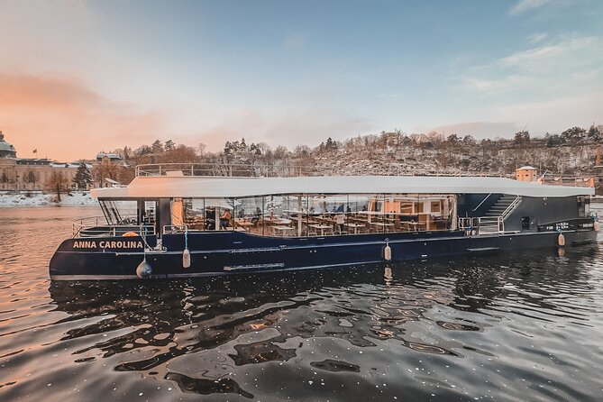 Evening Eco Cruise With a Glass of Prosecco in Bohemia - Using the mobile guide and onboard Wi-Fi