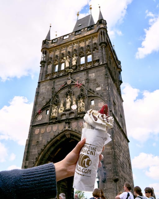 Explore Prague with our chimney cake Prague trail! - Making the eight-hour validity work for you
