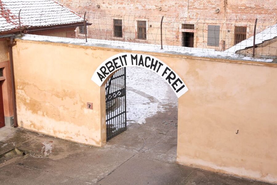 From Prague: All-inclusive Bus Tour to Terezin Memorial - The Ghetto Museum and the First Guided Visit