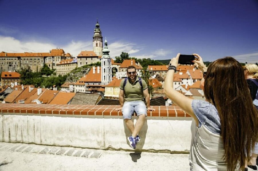 From Prague: Český Krumlov and České Budějovice Day Trip - Arriving above Český Krumlov