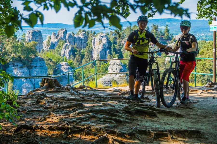 From Prague: E-Mountain Biking Trip to the Bohemian Paradise - The first 10 kilometers and the view of Trosky Castle