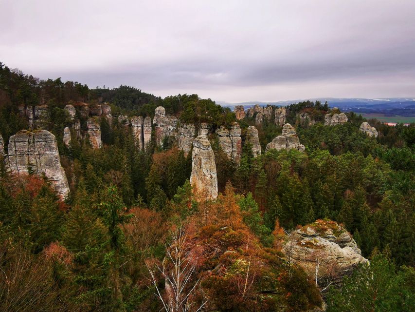 From Prague: Full-Day Bohemian Paradise Guided Hiking Trip - The symbolic climber cemetery