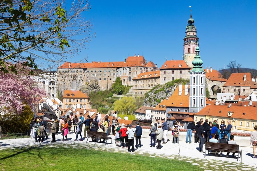 From Prague: Full-Day Český Krumlov Tour with Lunch - Český Krumlov Castle and Its Baroque Theatre