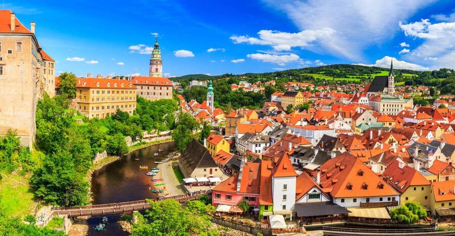 From Prague: Full-Day Trip to Česky Krumlov - Why Český Krumlov makes a good day trip from Prague