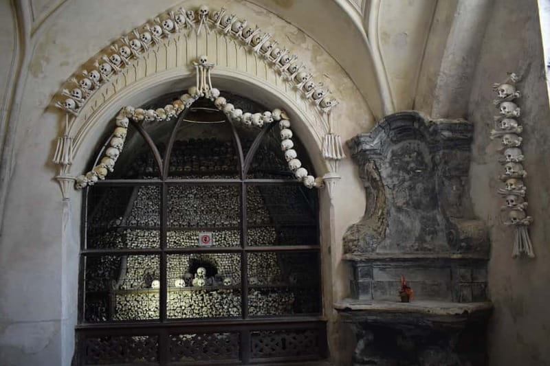 From Prague: Half-Day Coach Tour to Kutná Hora - How the six-hour schedule feels