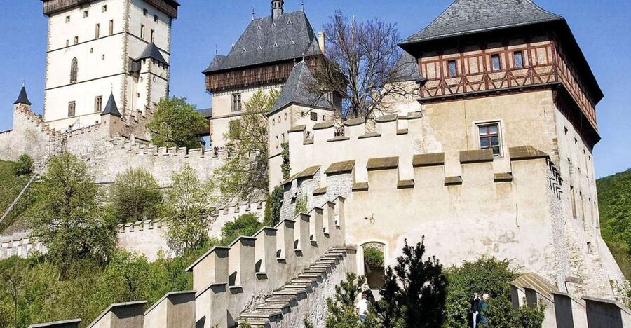 From Prague: Half-Day Karlstejn Castle Tour - The views, photographs, and free hour