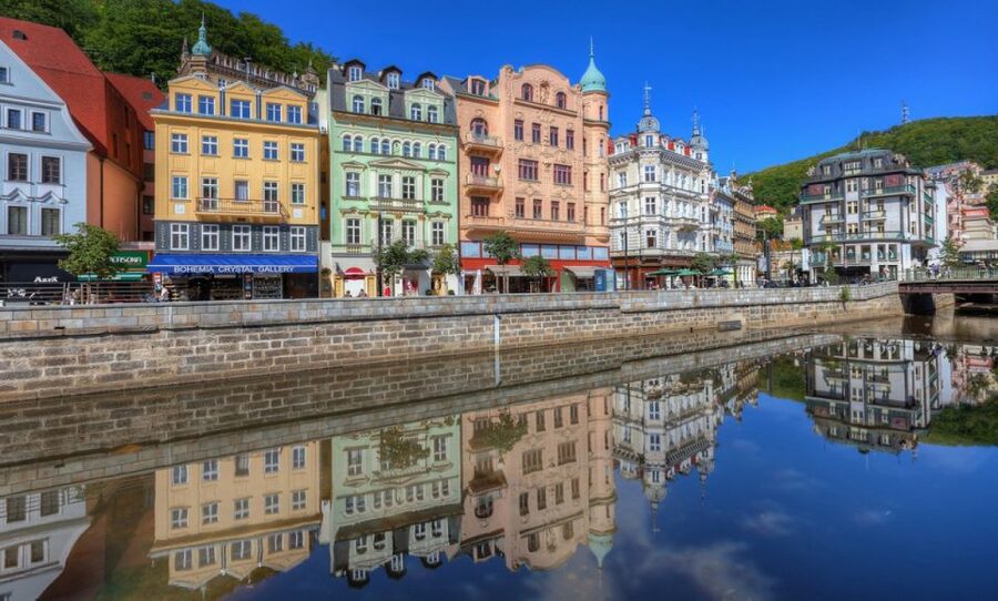 From Prague: Karlovy Vary Guided Day Trip - Key points at a glance