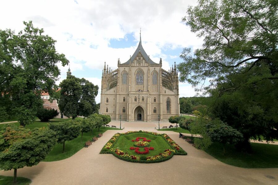 From Prague: Kutna Hora and Bone Chapel Tour - St. Barbara’s Church and Kutná Hora’s grand side