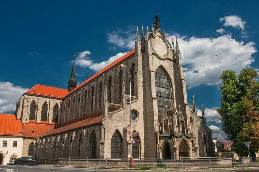 From Prague: Kutna Hora private Day Tour by car - Leaving Prague in a private car