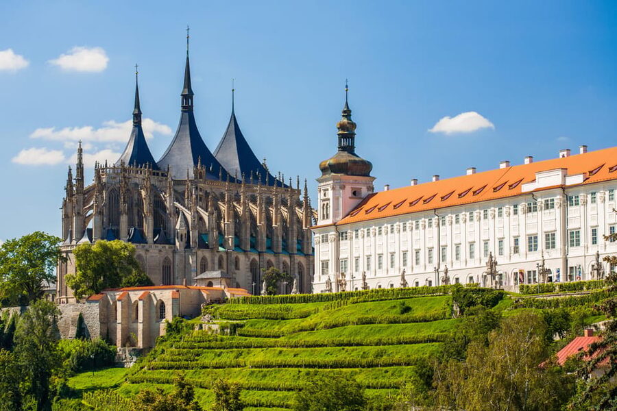 From Prague: Private Day Trip to Kutna Hora with Czech Lunch - The one-hour ride from Prague
