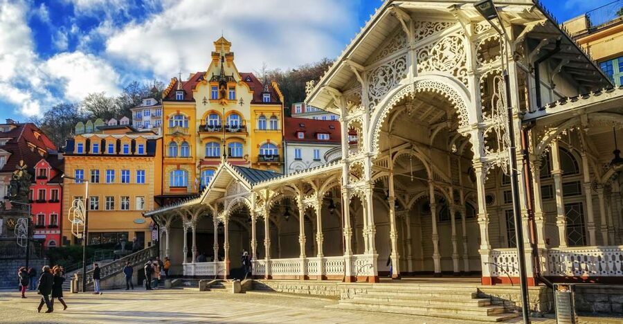 From Prague: Private Karlovy Vary & Crystal Factory Tour - Why Karlovy Vary makes a good escape from Prague