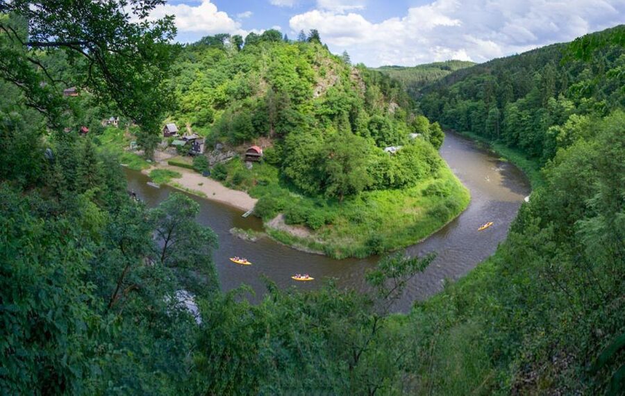 From Prague: Sazava River Canoe Day Trip for All Levels - Leaving Prague for the Sazava Valley