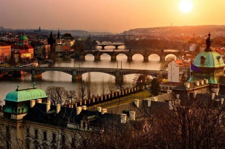 From Vienna: Prague Small-Group Guided Day Tour - Key points to know before booking