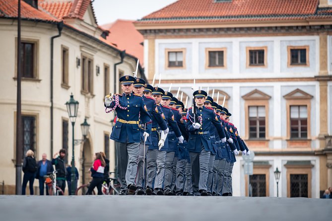 Full-Day Prague Tour with Prague Castle, Lunch and Vltava Cruise - Prague Castle, Hradčany, and the noon guard ceremony