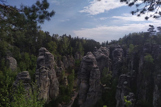 Full day trip to Bohemian Paradise UNESCO park - What the small group changes