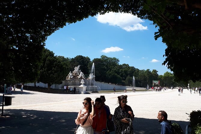 Full-Day Vienna Private Tour from Prague - Peterskirche and the Belvedere