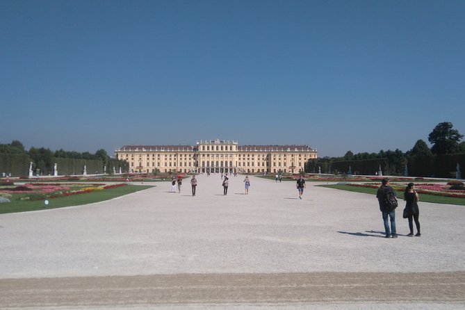 Full-Day Vienna Private Tour from Prague - Price, group size, and value